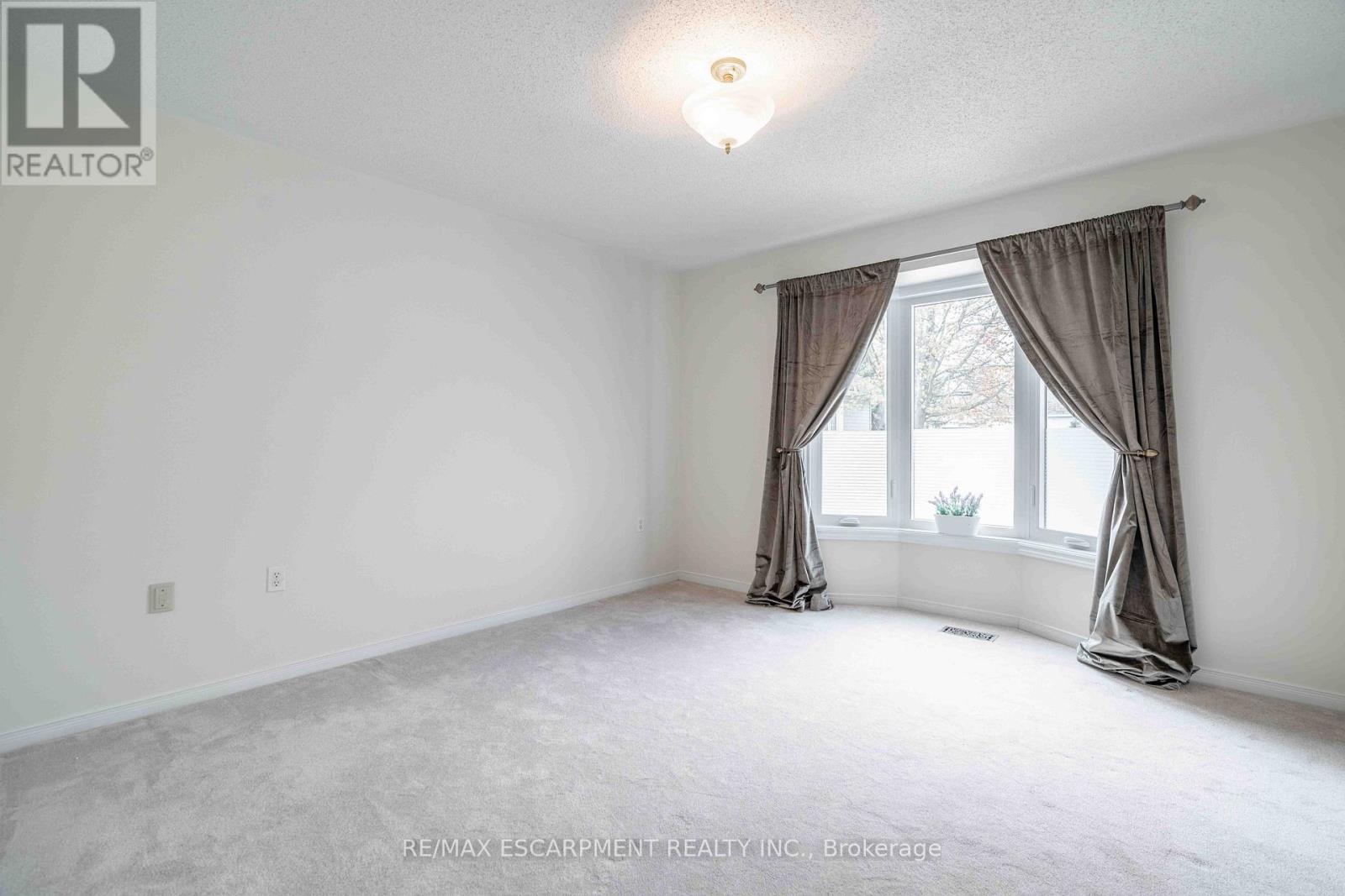 195 Silverbirch Boulevard, Hamilton, Ontario  L0R 1W0 - Photo 24 - X13091384