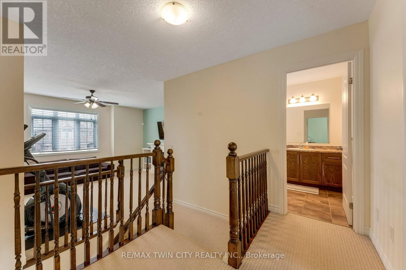 109 Robert Simone Way, North Dumfries, Ontario  N0B 1E0 - Photo 19 - X13091490