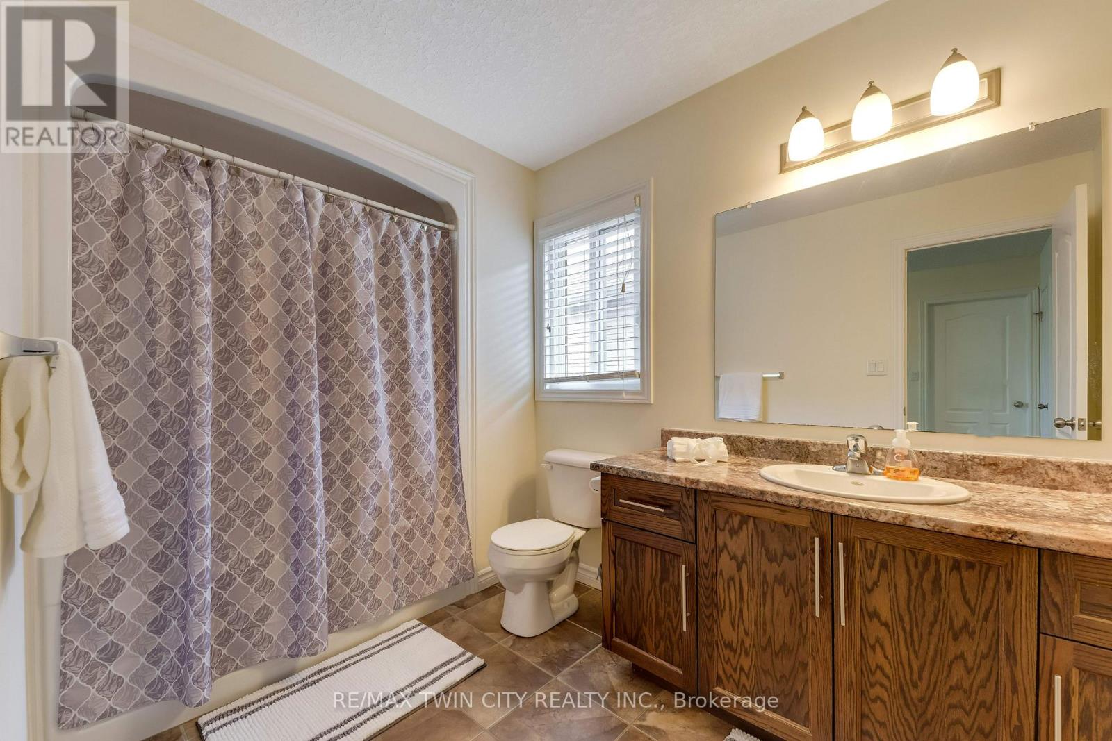 109 Robert Simone Way, North Dumfries, Ontario  N0B 1E0 - Photo 22 - X13091490