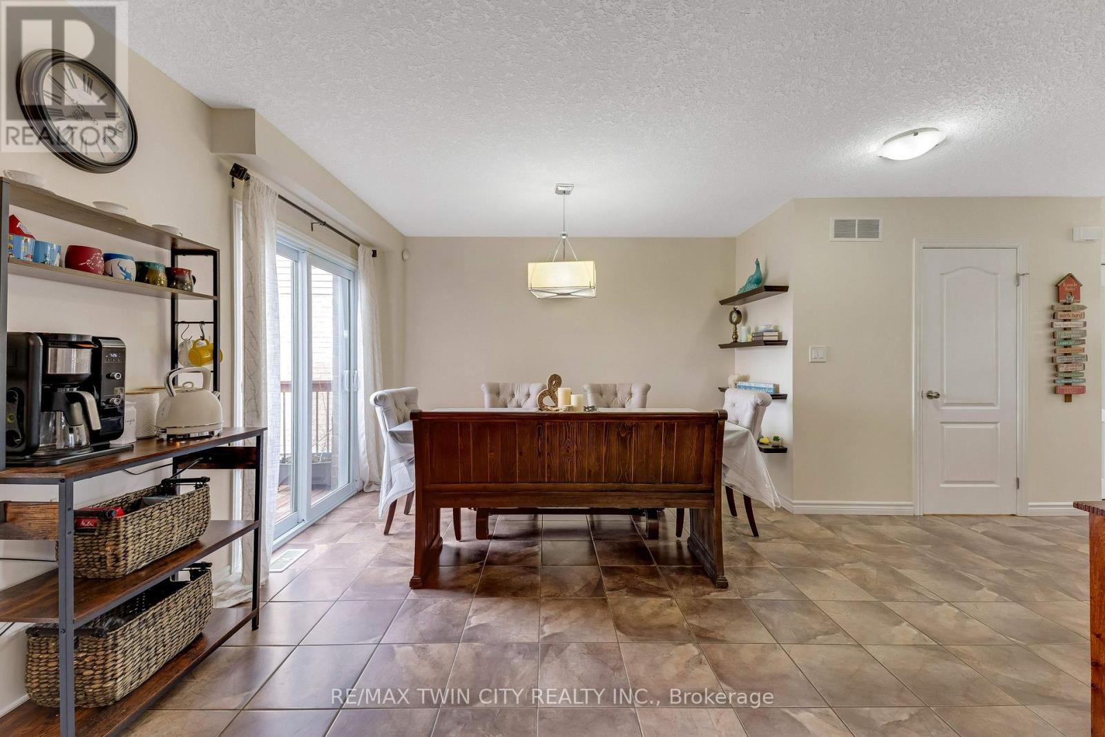 109 Robert Simone Way, North Dumfries, Ontario  N0B 1E0 - Photo 5 - X13091490