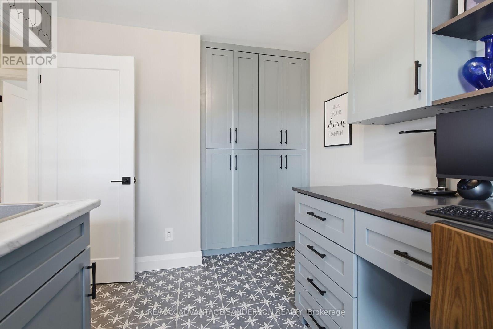 975 Sunningdale Road W, London North (North S), Ontario  N6G 5B7 - Photo 43 - X13069154