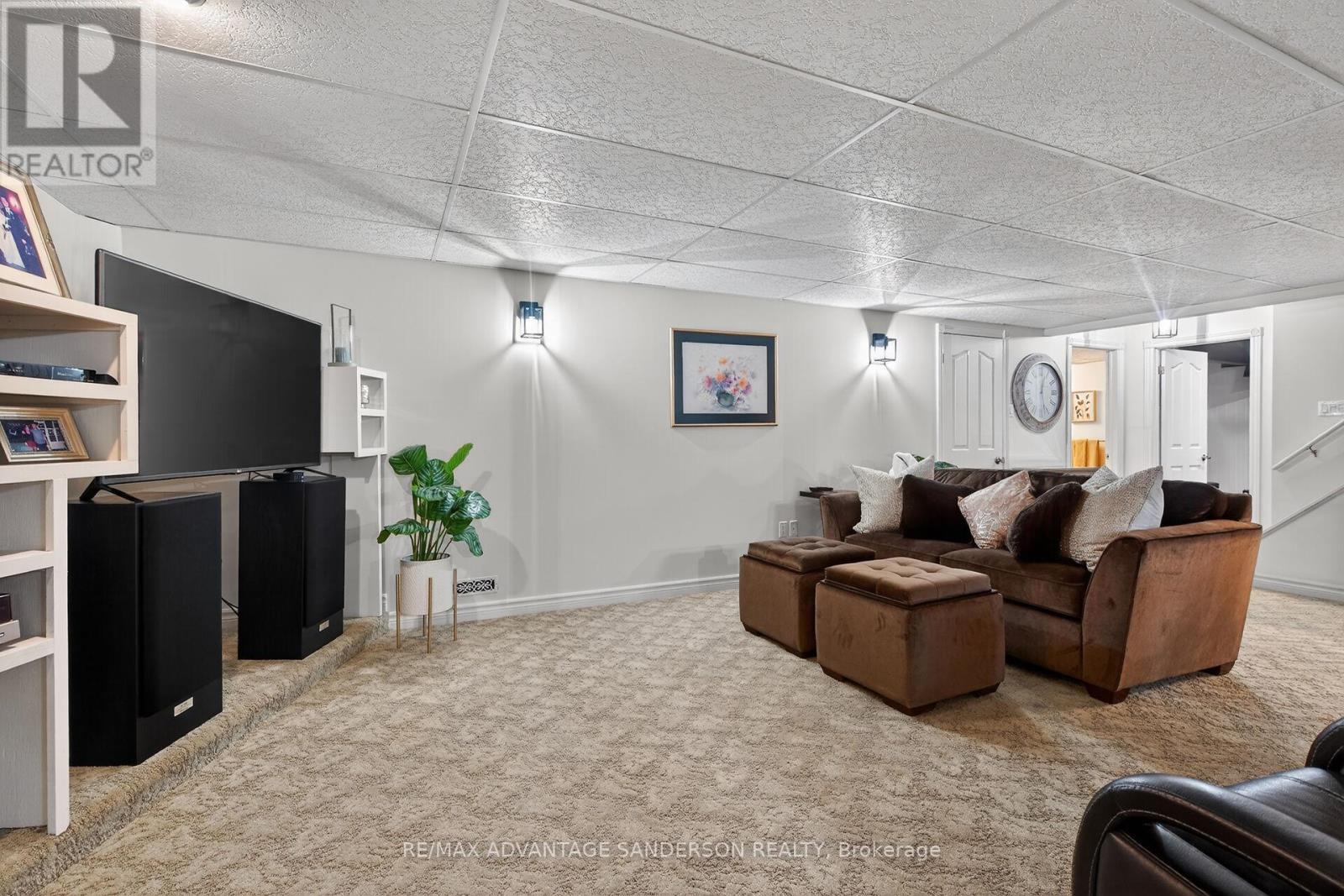 975 Sunningdale Road W, London North (North S), Ontario  N6G 5B7 - Photo 46 - X13069154