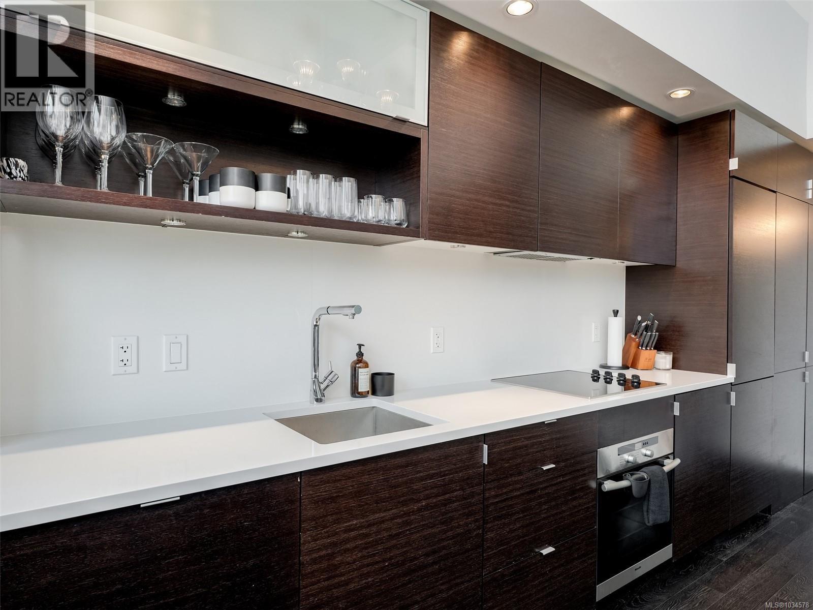 425 770 Fisgard St, Victoria, British Columbia  V8W 0B8 - Photo 11 - 1034578