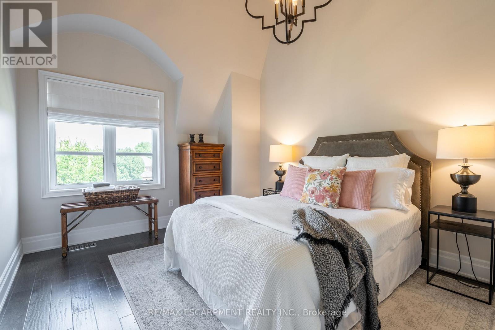 190 Dorval Drive, Oakville, Ontario  L6K 0H3 - Photo 25 - W12739554