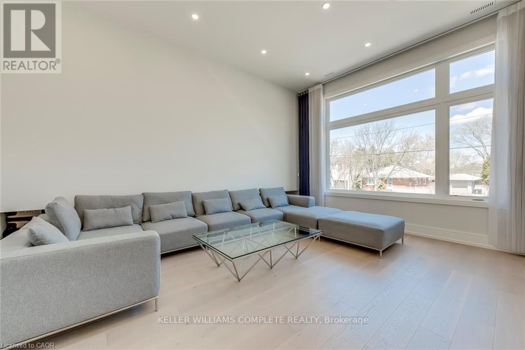 1362 Kenmuir Avenue, Mississauga, Ontario  L5G 4B4 - Photo 15 - W12997440