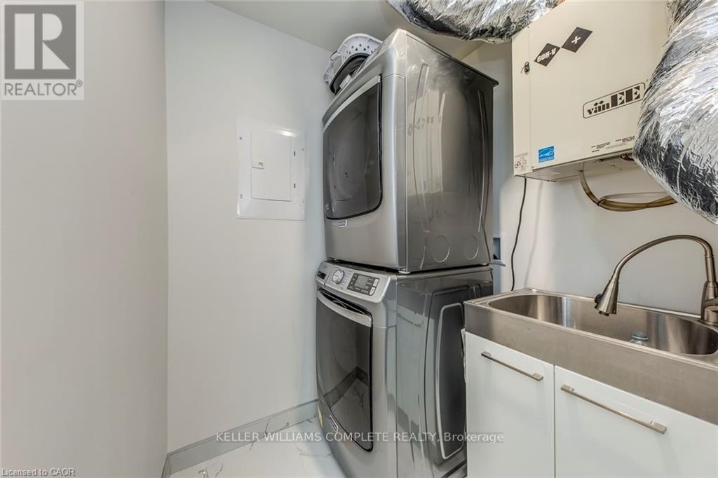 1362 Kenmuir Avenue, Mississauga, Ontario  L5G 4B4 - Photo 30 - W12997440