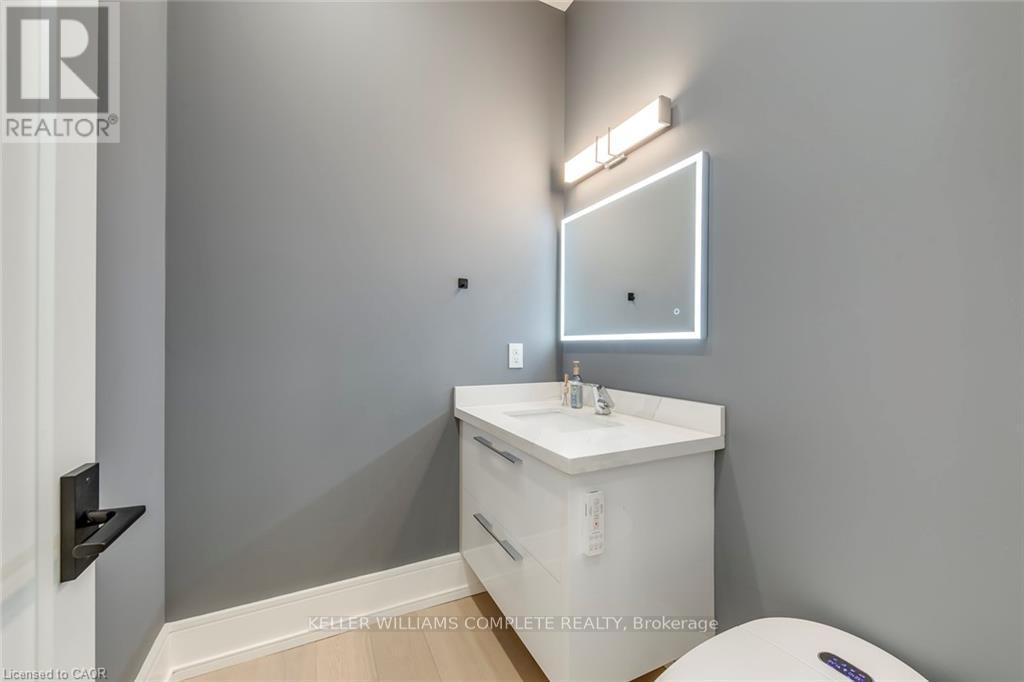 1362 Kenmuir Avenue, Mississauga, Ontario  L5G 4B4 - Photo 14 - W12997440