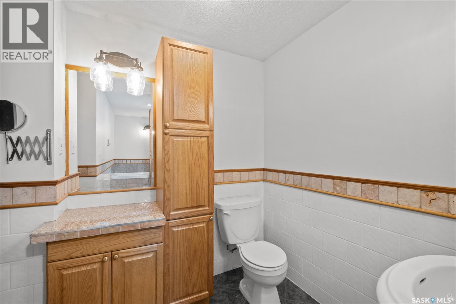 1027 4th Street E, Prince Albert, Saskatchewan  S6V 0L1 - Photo 23 - SK031388