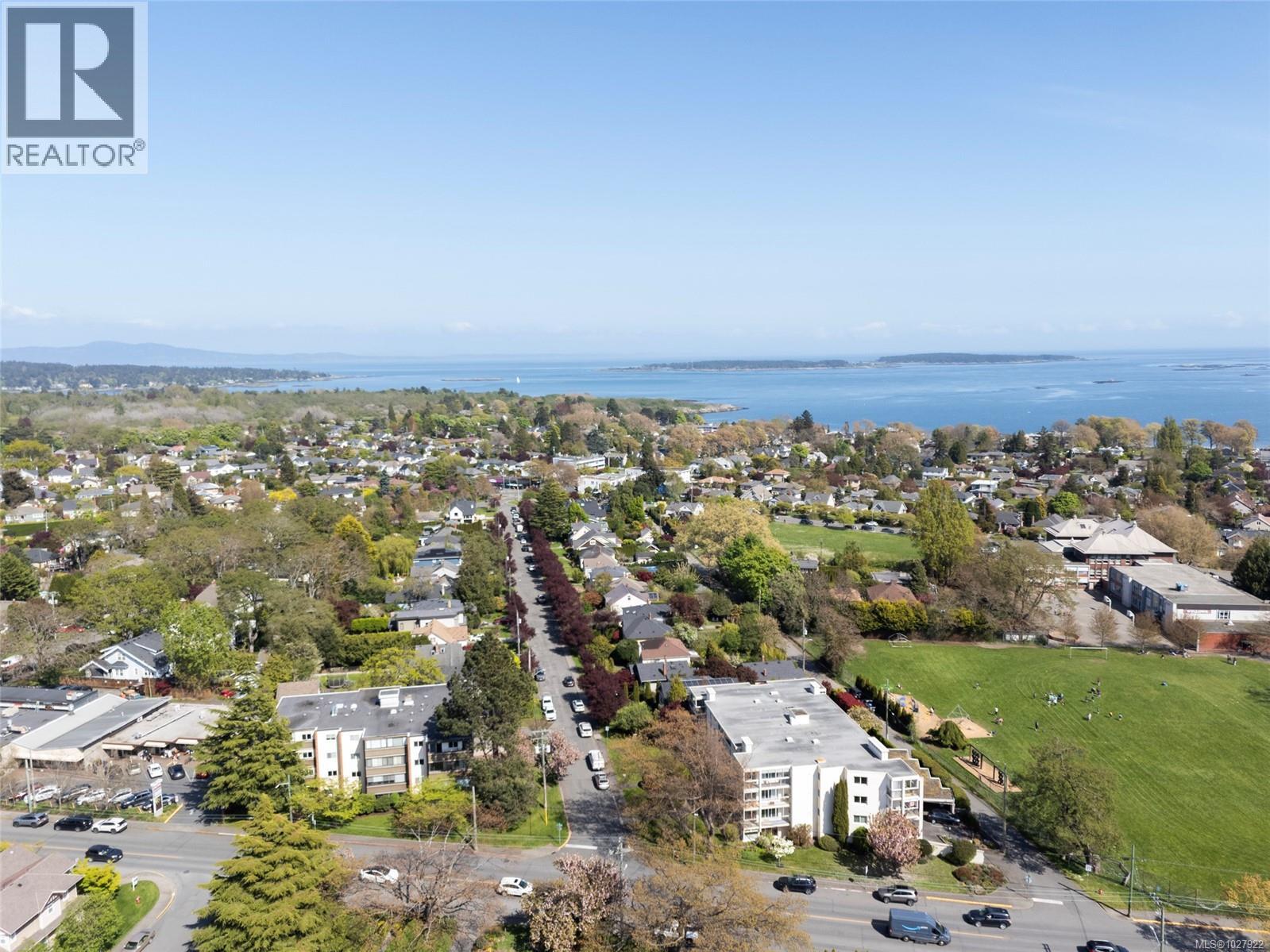 402 2323 Hamiota St, Oak Bay, British Columbia V8R 2N1 - Photo 23 - 1027922