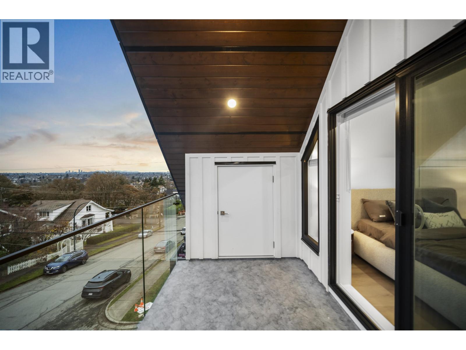 1 3623 Triumph Street, Vancouver, British Columbia  V5K 1V4 - Photo 14 - R3120243