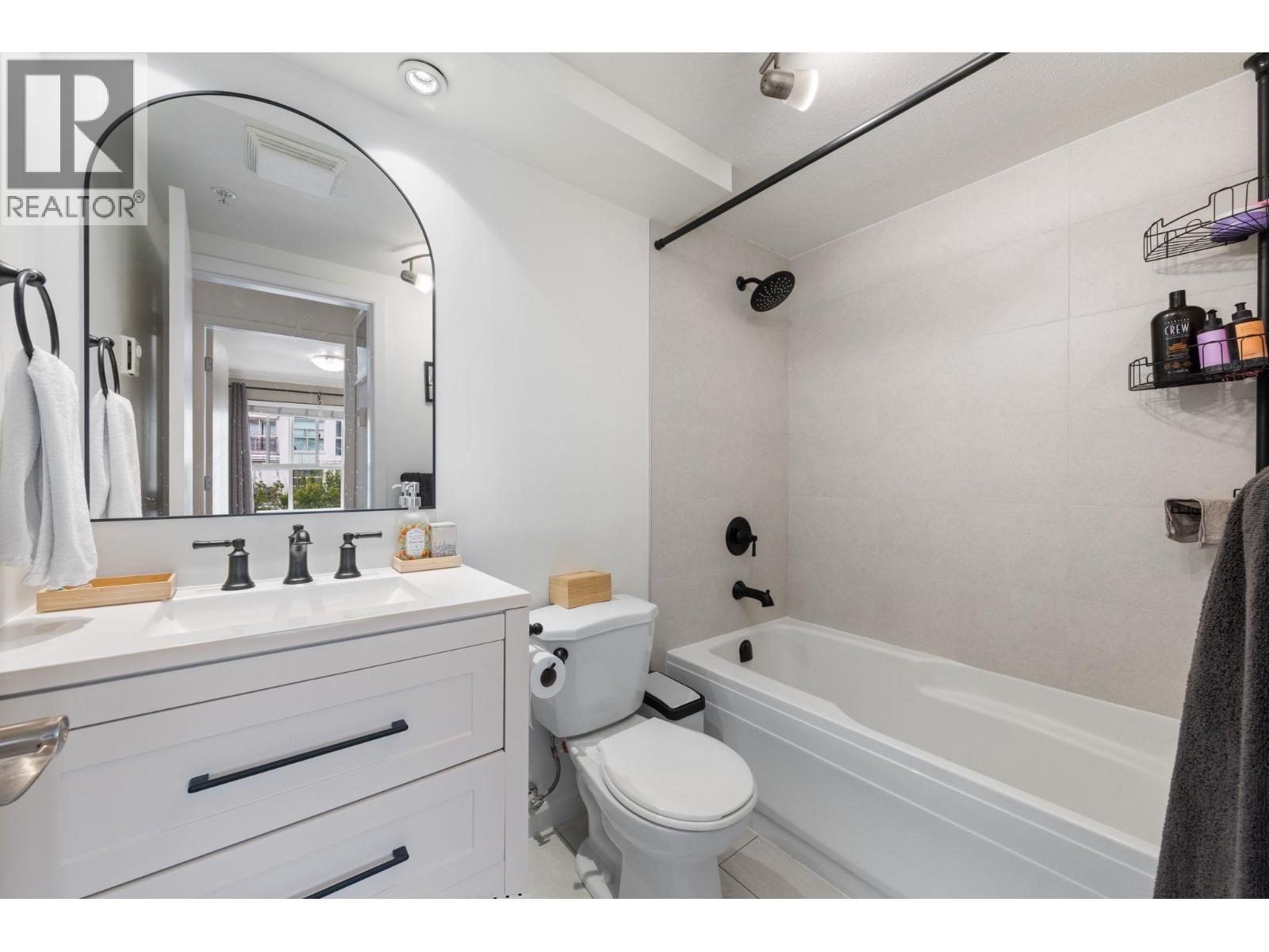 311 2680 W 4th Avenue, Vancouver, British Columbia  V6K 4S3 - Photo 16 - R3120252