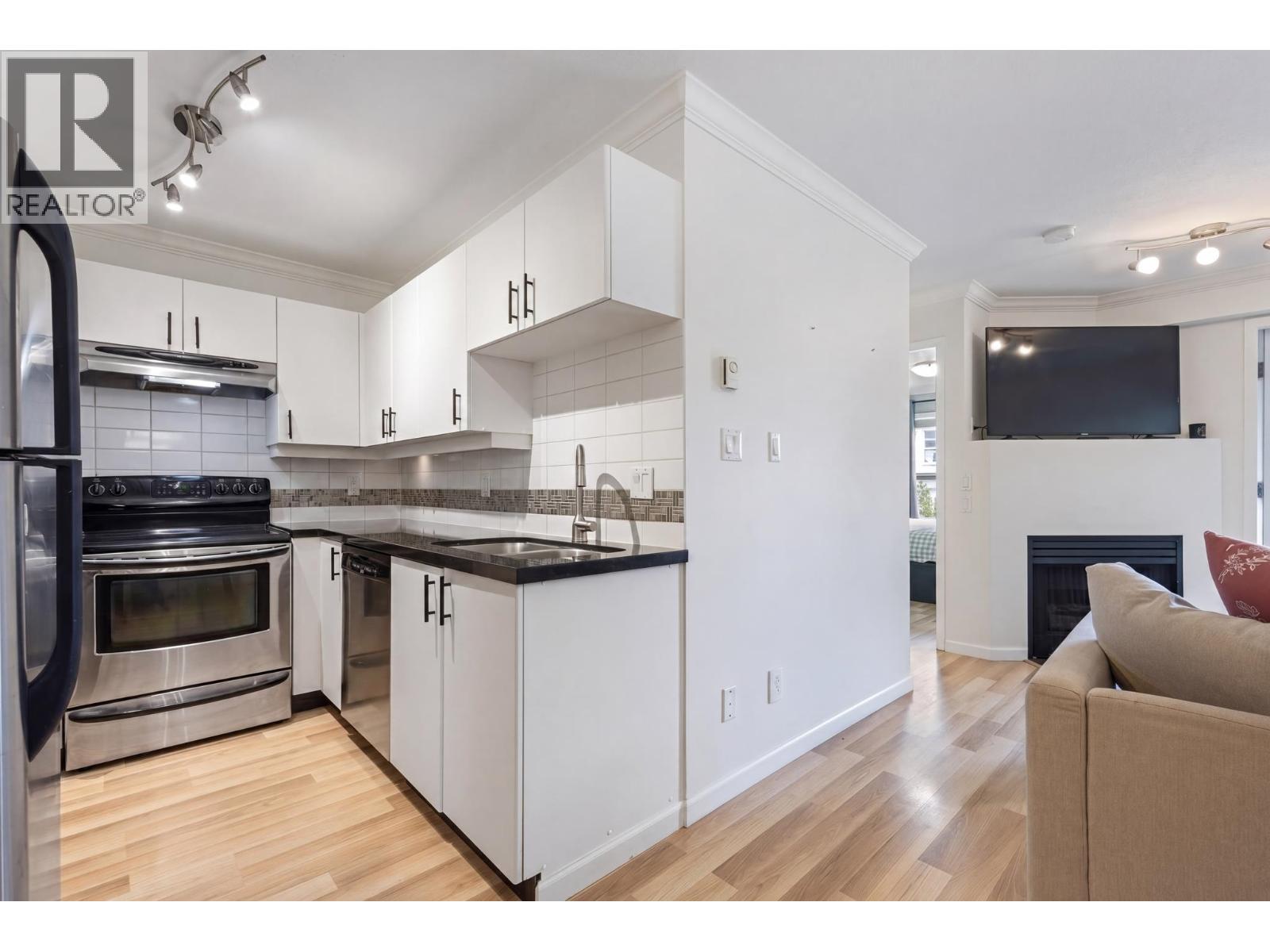 311 2680 W 4th Avenue, Vancouver, British Columbia  V6K 4S3 - Photo 7 - R3120252