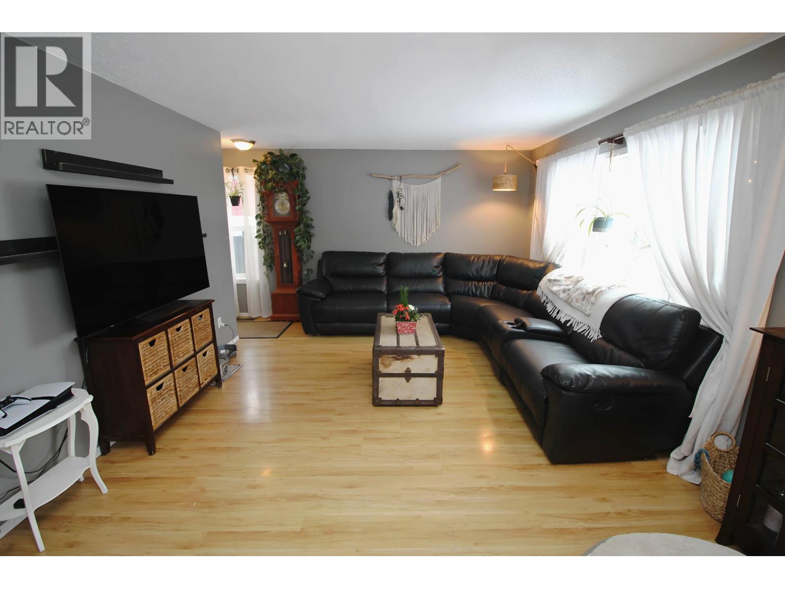 3448 Jewel Road, Houston, British Columbia  V0J 1Z0 - Photo 8 - R3076208