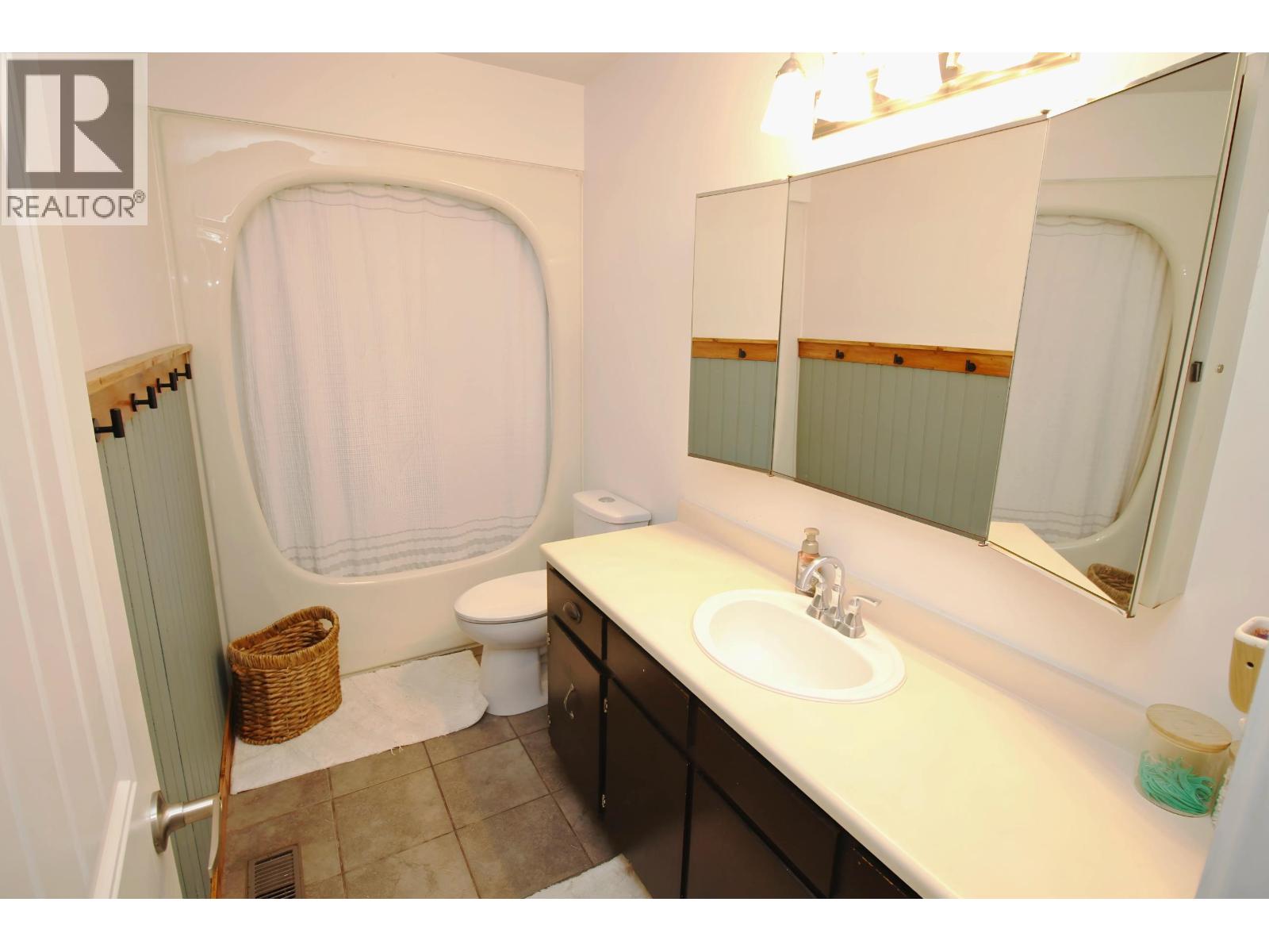 3448 Jewel Road, Houston, British Columbia  V0J 1Z0 - Photo 21 - R3076208