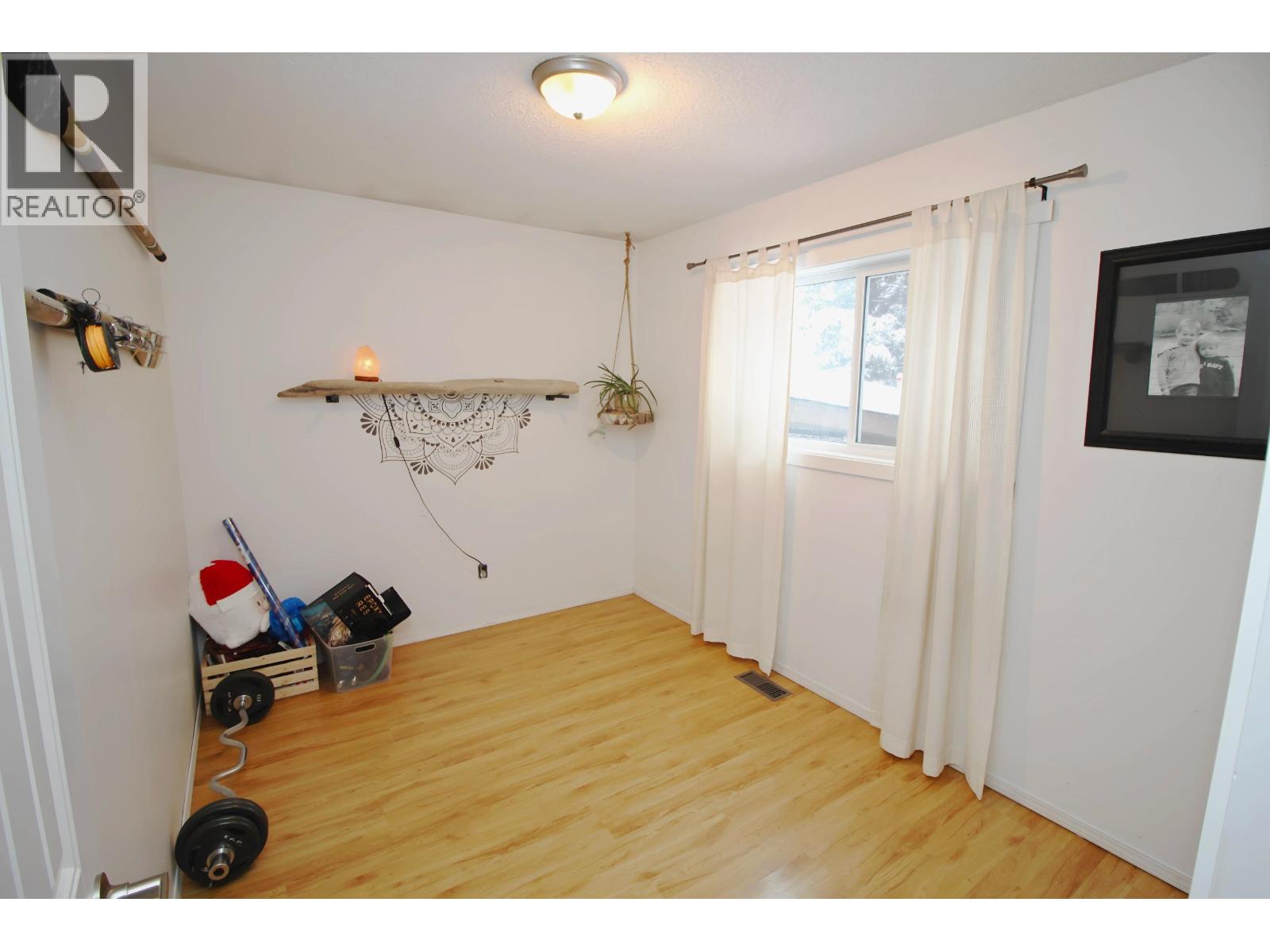3448 Jewel Road, Houston, British Columbia  V0J 1Z0 - Photo 19 - R3076208