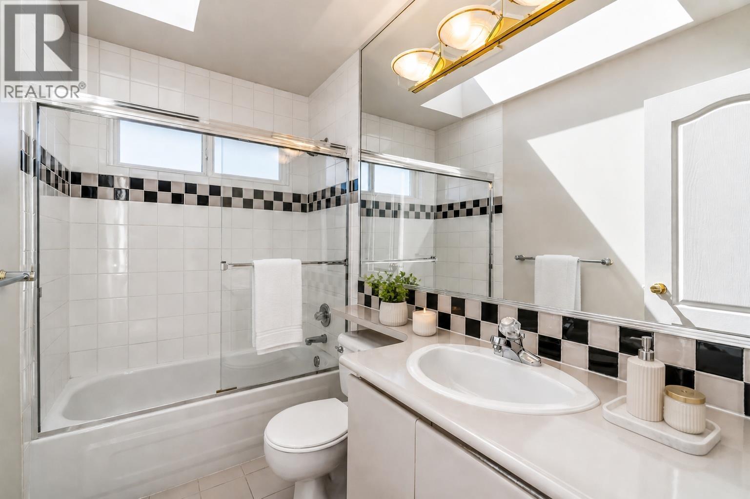 8268 Calder Road, Richmond, British Columbia  V7C 4B8 - Photo 26 - R3119103