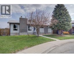 5338 5 Street W, Claresholm, Alberta