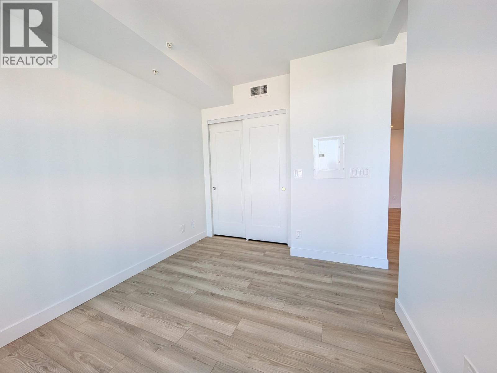 1305 2381 Beta Avenue, Burnaby, British Columbia  V5C 0P7 - Photo 2 - R3120000
