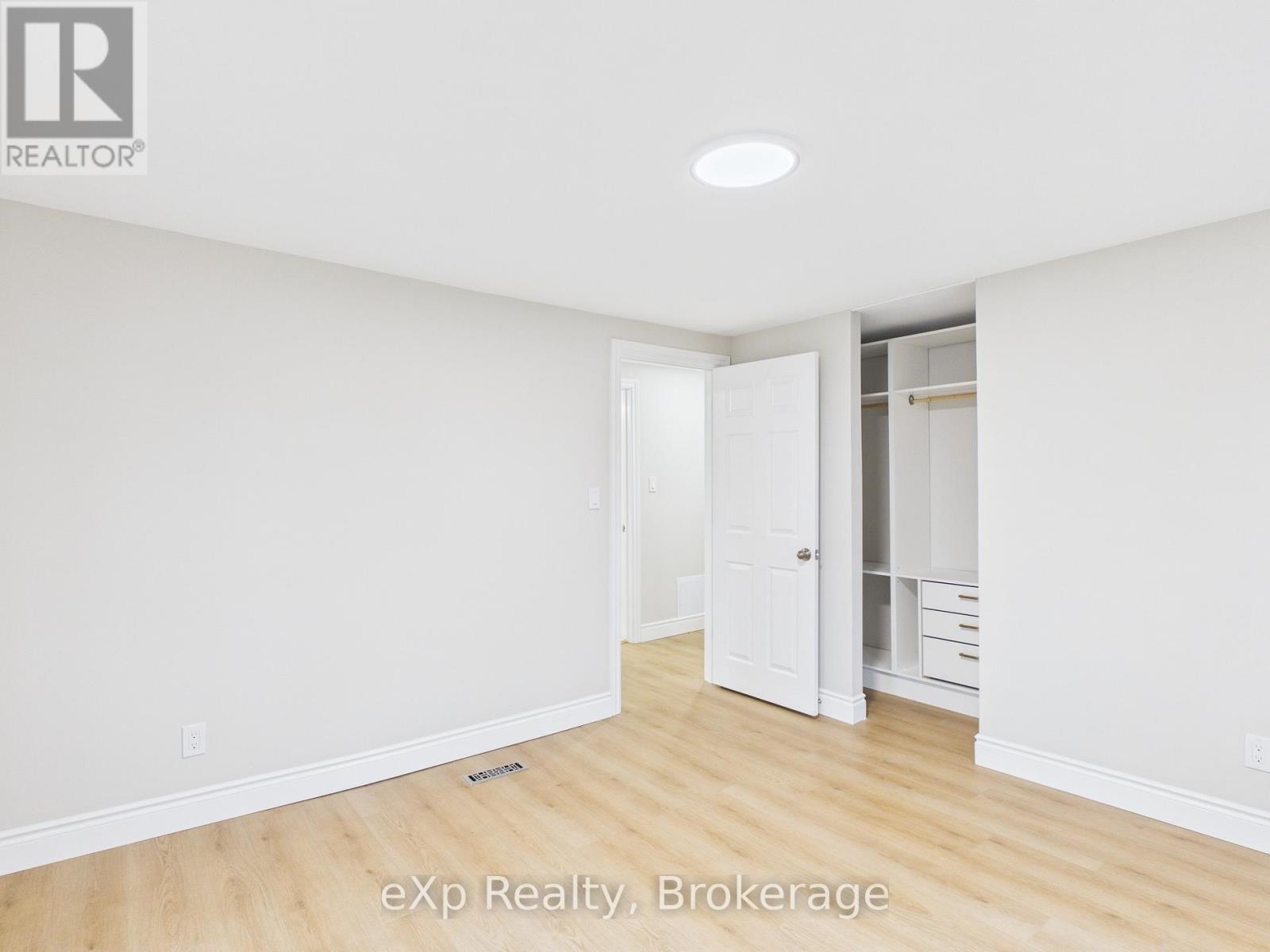 276 Foster Avenue, Belleville (Belleville Ward), Ontario  K8N 3R5 - Photo 19 - X13091652