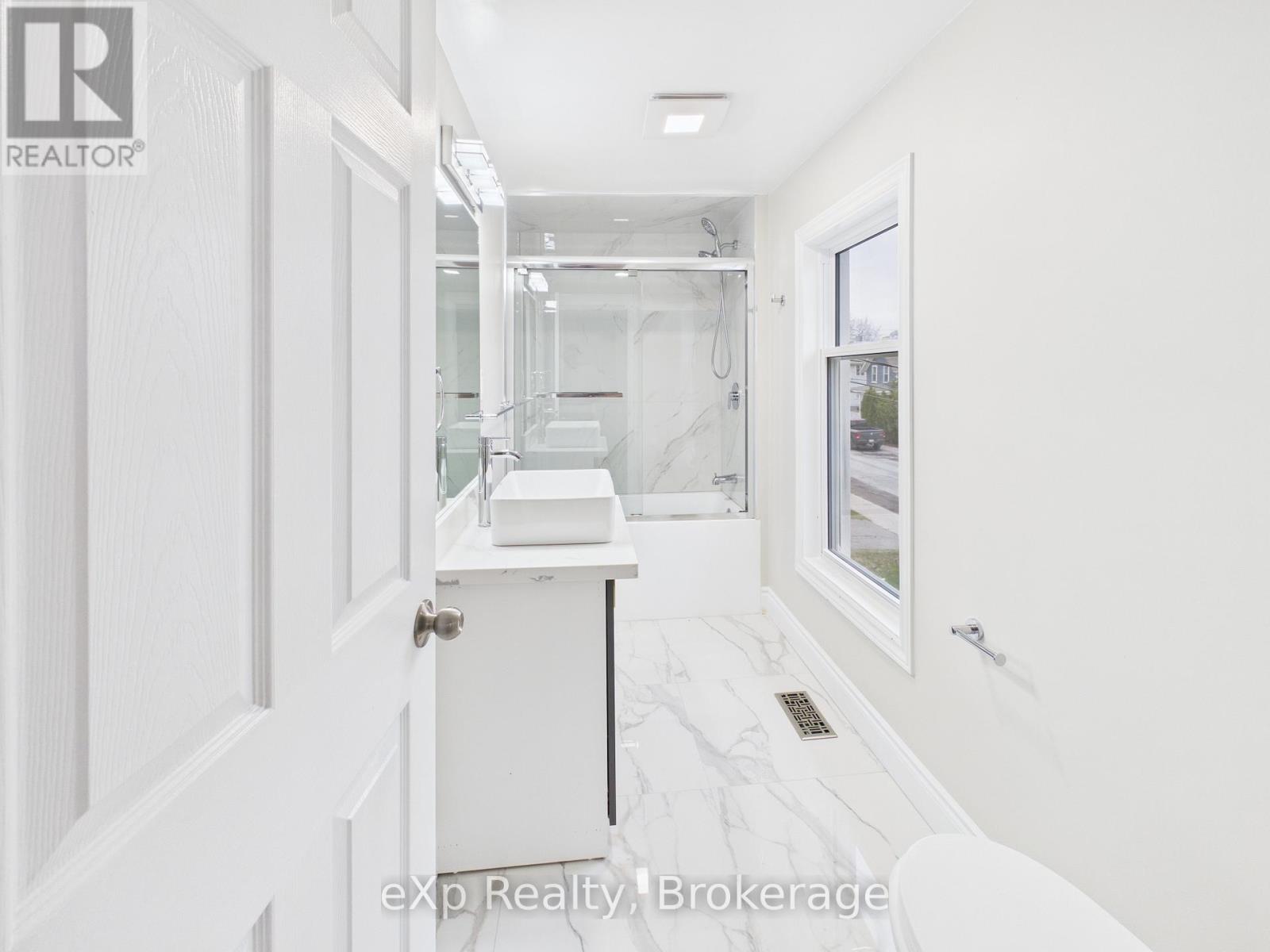 276 Foster Avenue, Belleville (Belleville Ward), Ontario  K8N 3R5 - Photo 24 - X13091652