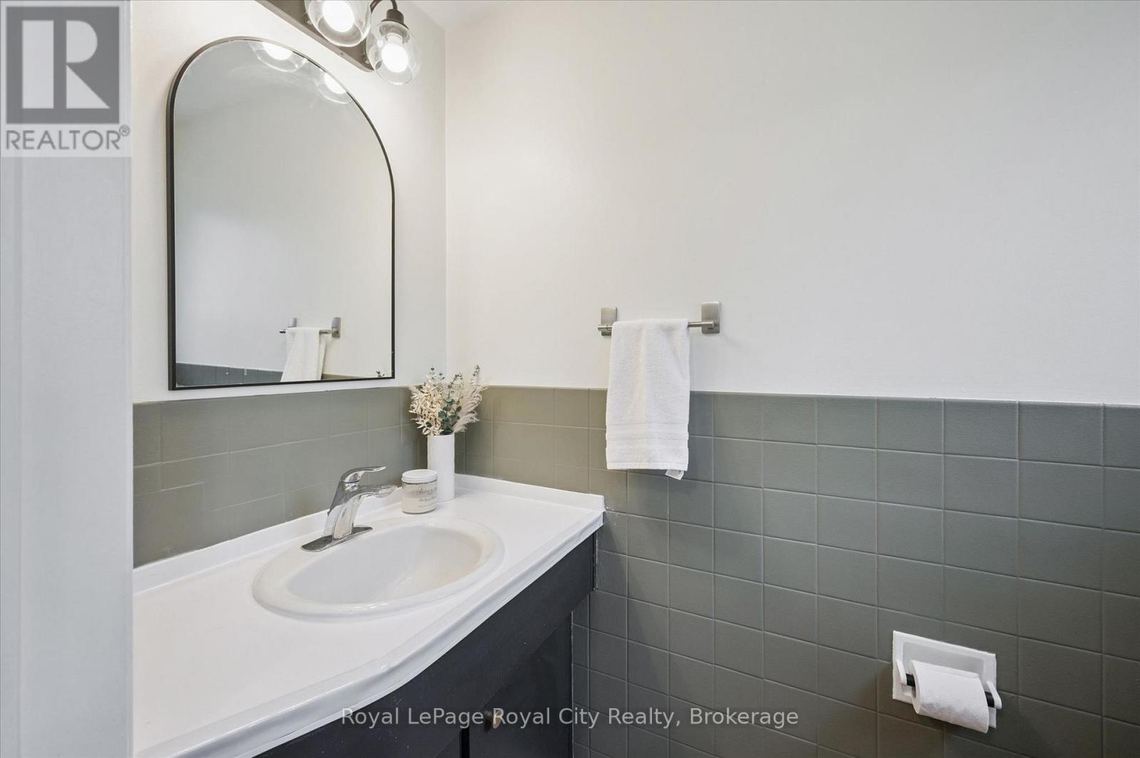 22 Crestwood Drive, Cambridge, Ontario  N1S 3N9 - Photo 16 - X13091684