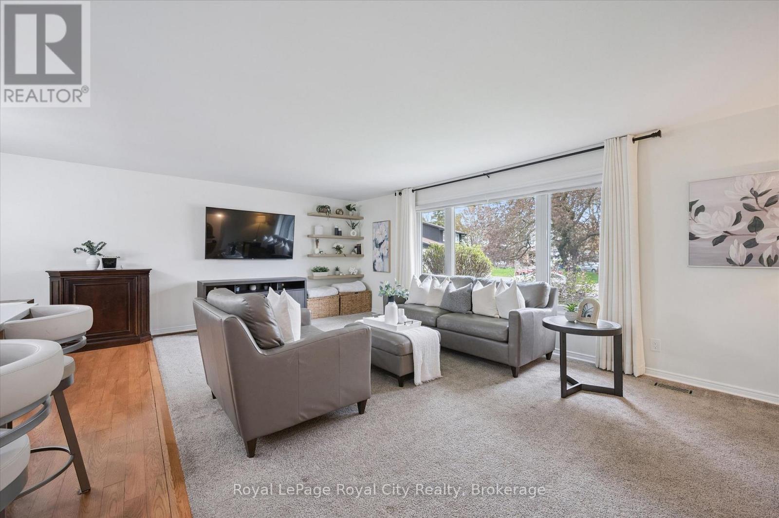 22 Crestwood Drive, Cambridge, Ontario  N1S 3N9 - Photo 6 - X13091684