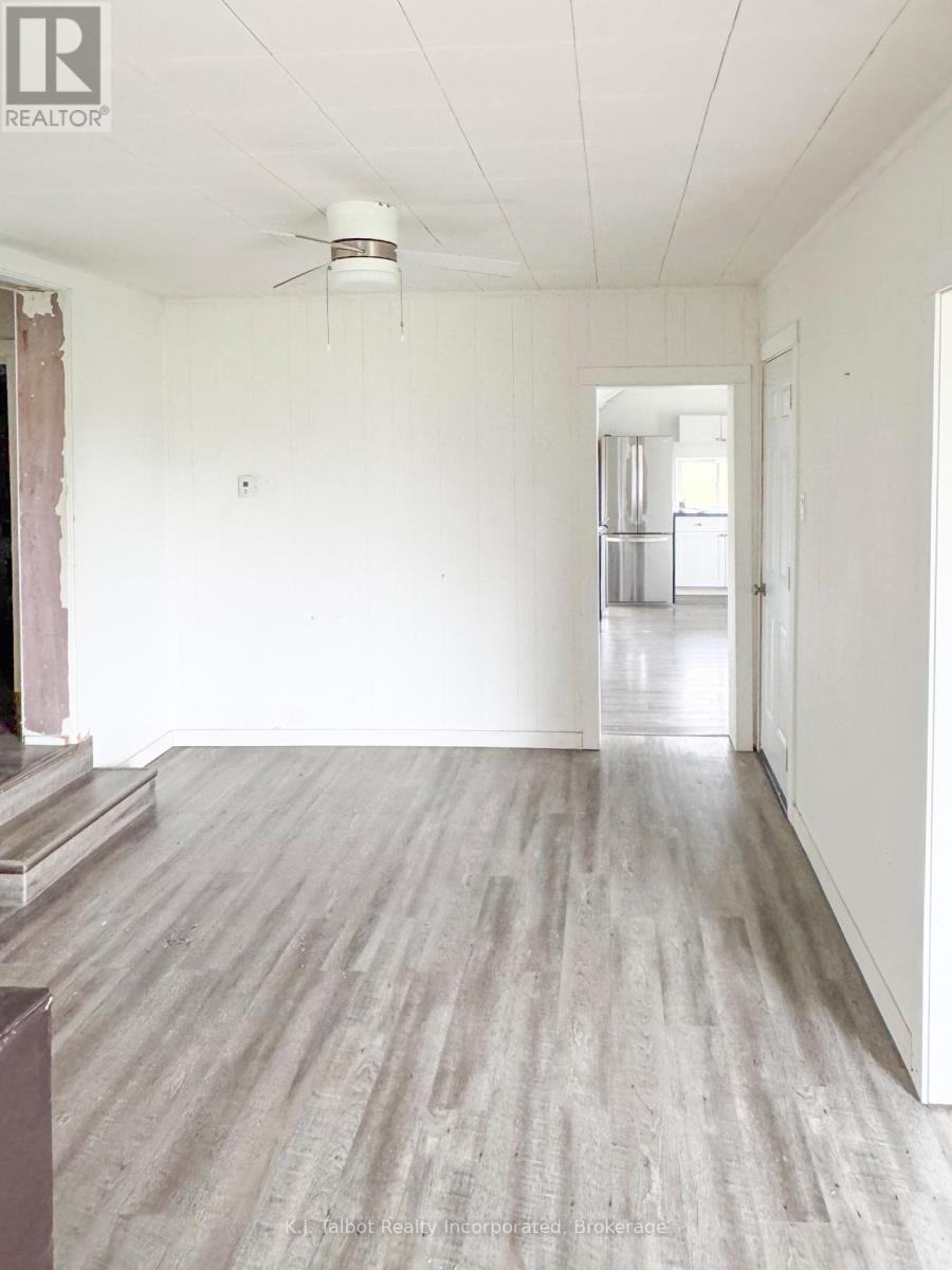 34002 Saltford Road, Goderich (Goderich (Town)), Ontario  N7A 3Y1 - Photo 6 - X13091718
