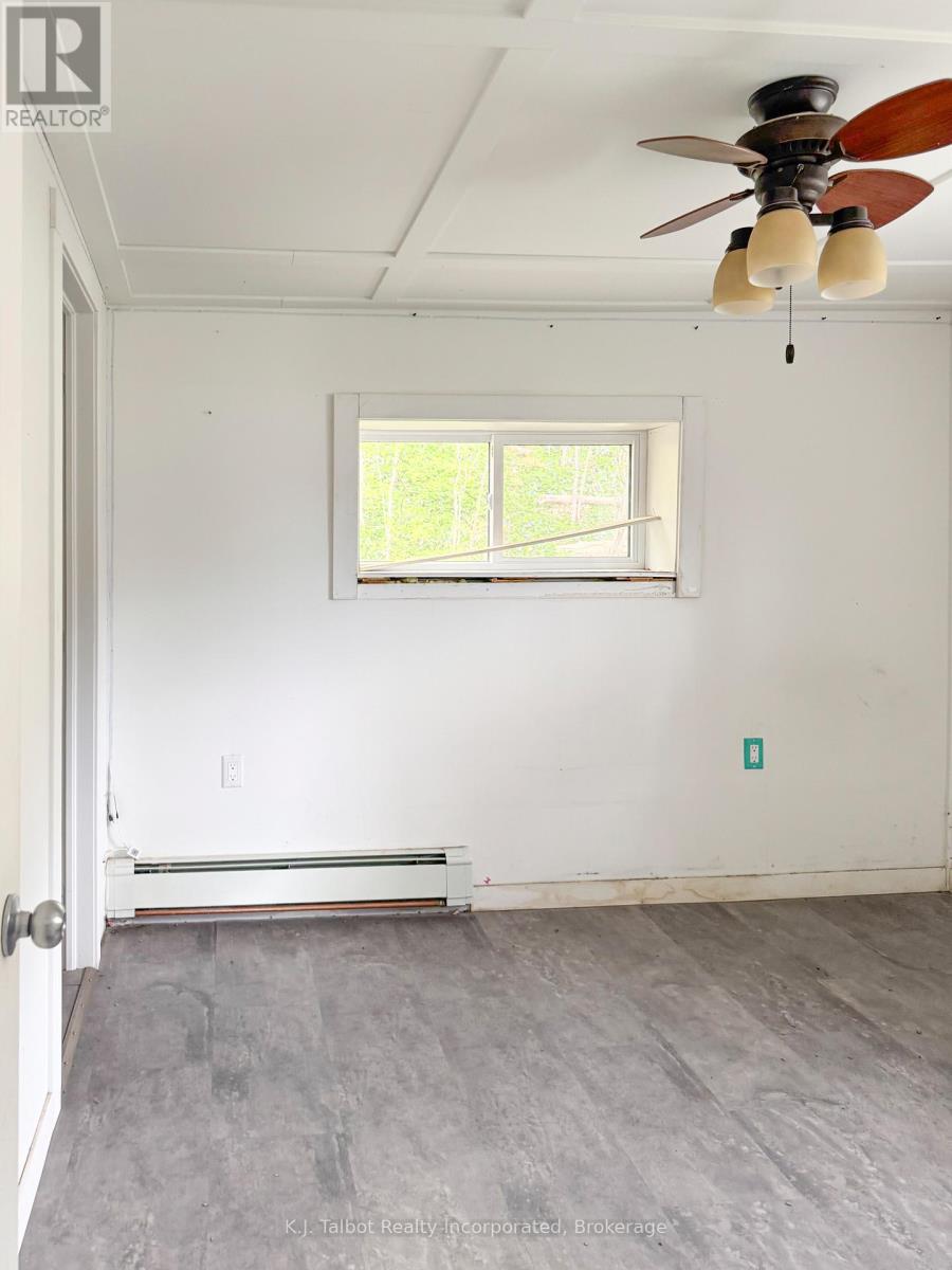 34002 Saltford Road, Goderich (Goderich (Town)), Ontario  N7A 3Y1 - Photo 8 - X13091718