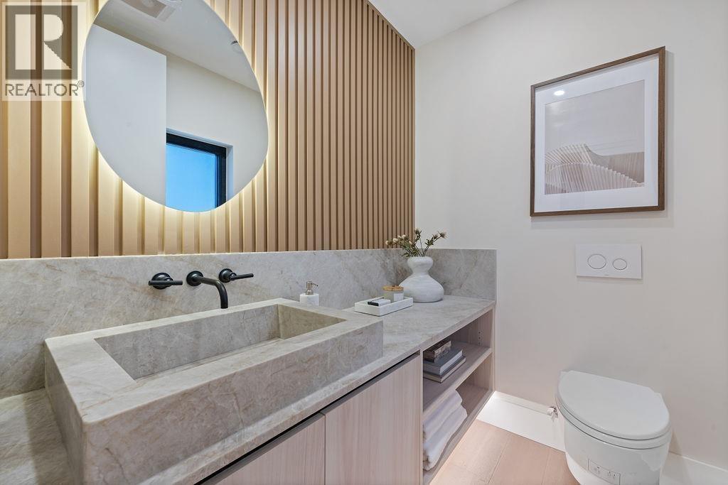 504 E 5th Street, North Vancouver, British Columbia  V7L 1M4 - Photo 20 - R3120230