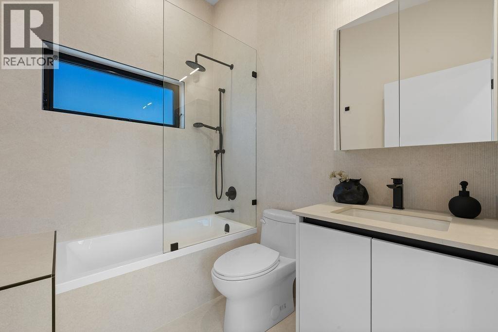 504 E 5th Street, North Vancouver, British Columbia  V7L 1M4 - Photo 35 - R3120230