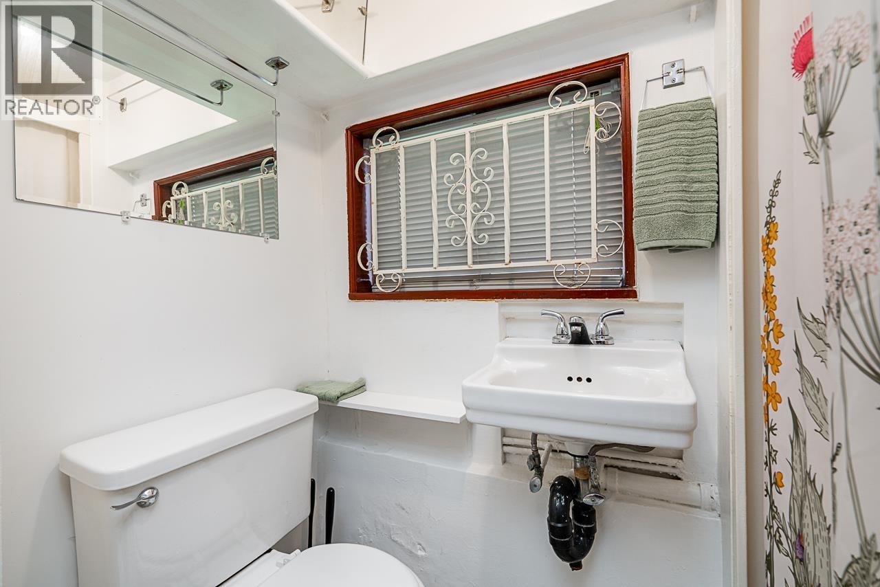 1049 E 11th Avenue, Vancouver, British Columbia  V5T 2G1 - Photo 28 - R3120254