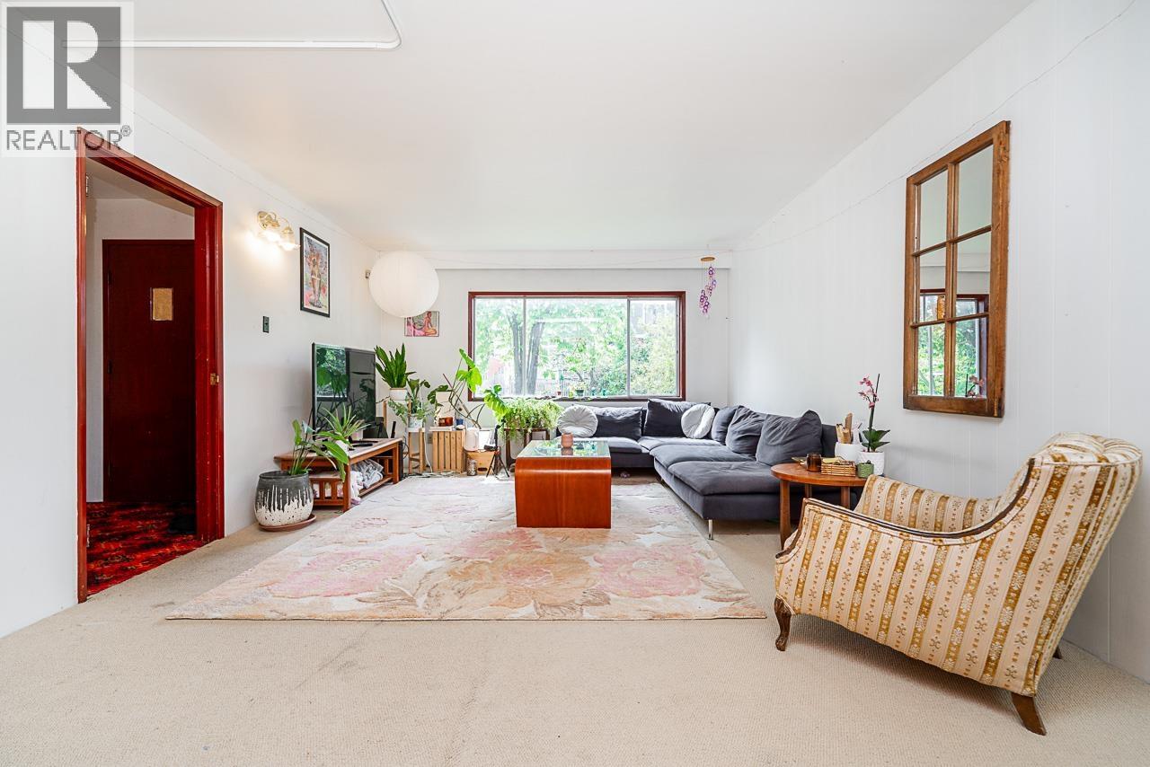 1049 E 11th Avenue, Vancouver, British Columbia  V5T 2G1 - Photo 4 - R3120254