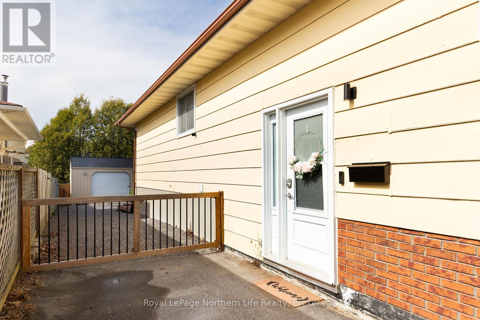 7 Harris Drive, North Bay, Ontario  P1A 3Z1 - Photo 4 - X13091636