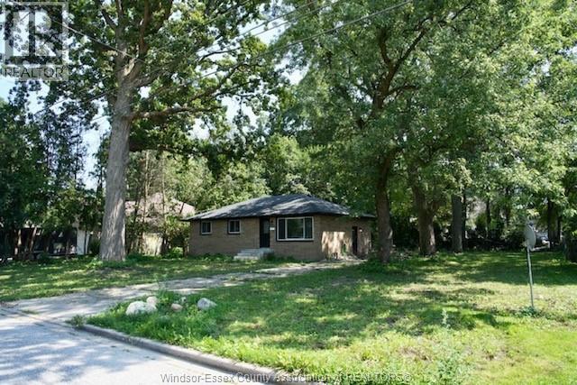 955 Roseland, Windsor, Ontario  N9G 1T9 - Photo 2 - 26010289