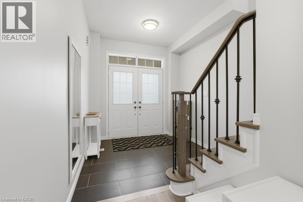 35 Arnold Marshall Boulevard, Caledonia, Ontario  N3W 0B3 - Photo 4 - 40826974