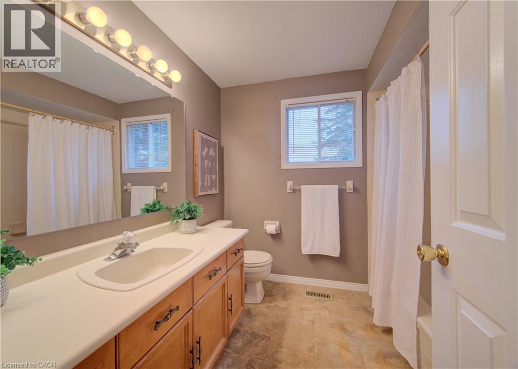 112 West Acres Crescent, Kitchener, Ontario  N2N 3G8 - Photo 29 - 40825553
