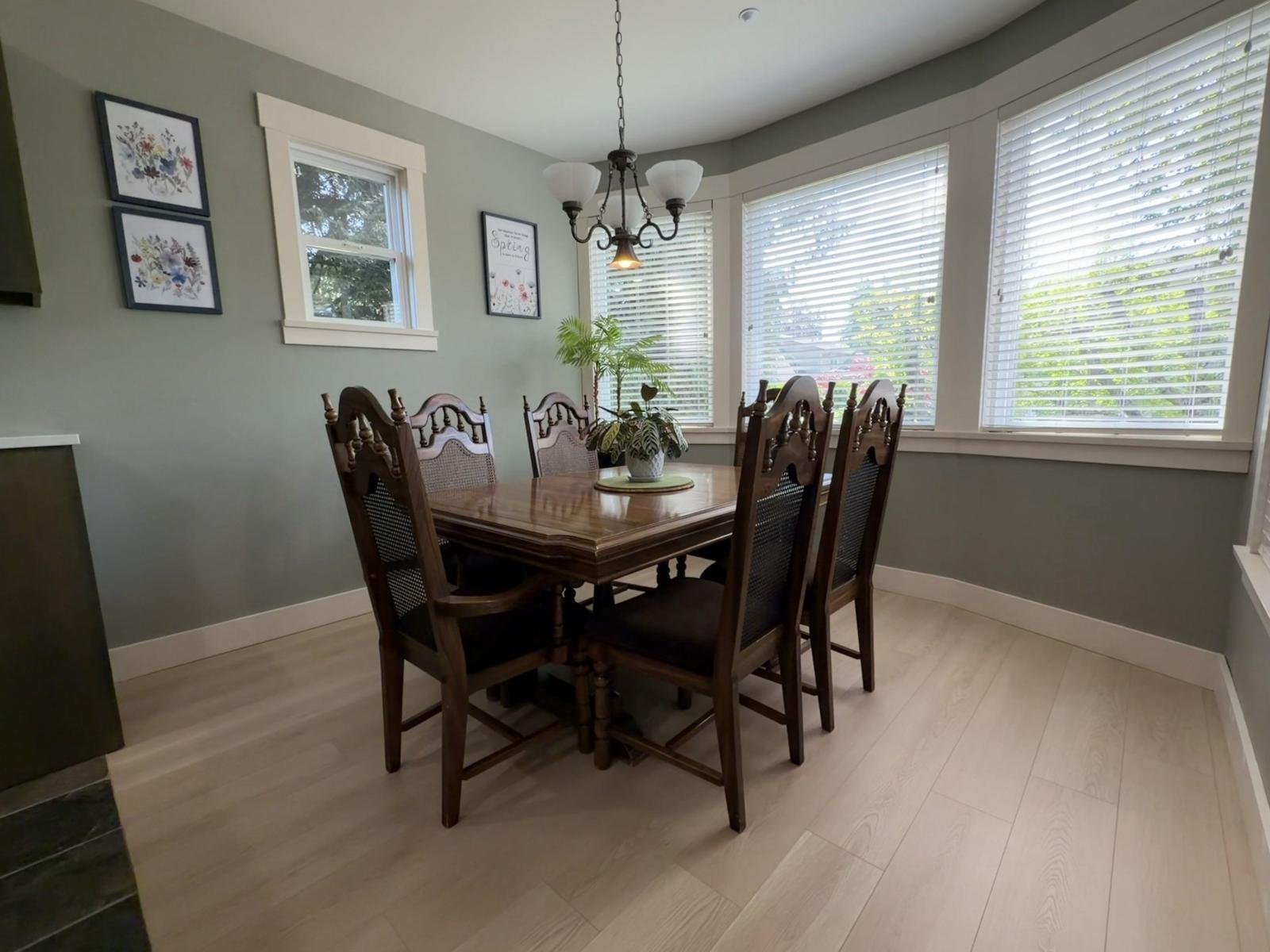15556 Goggs Avenue, White Rock, British Columbia  V4B 2N6 - Photo 16 - R3119630
