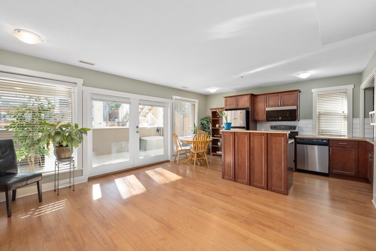 15556 Goggs Avenue, White Rock, British Columbia  V4B 2N6 - Photo 31 - R3119630