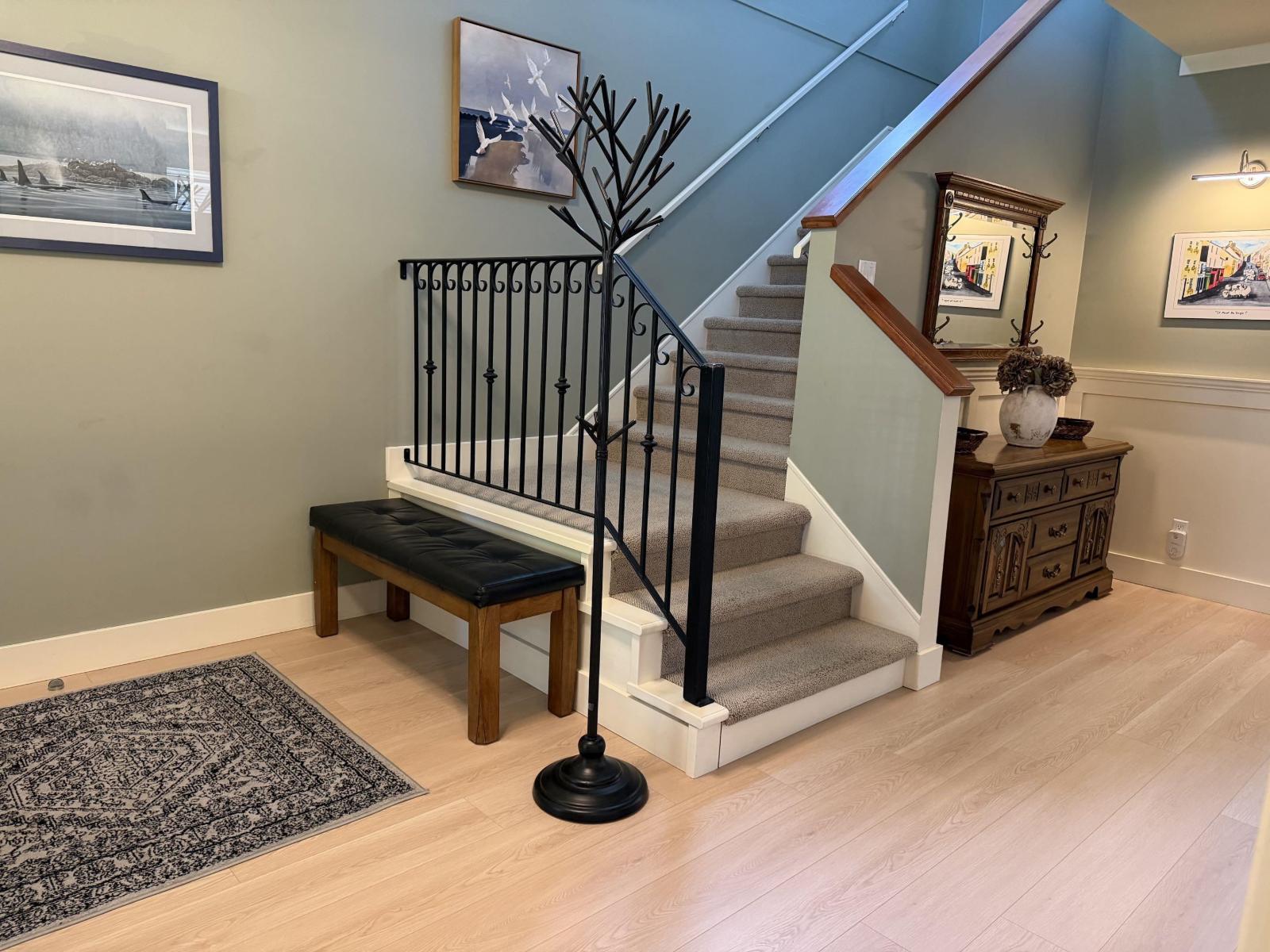 15556 Goggs Avenue, White Rock, British Columbia  V4B 2N6 - Photo 5 - R3119630