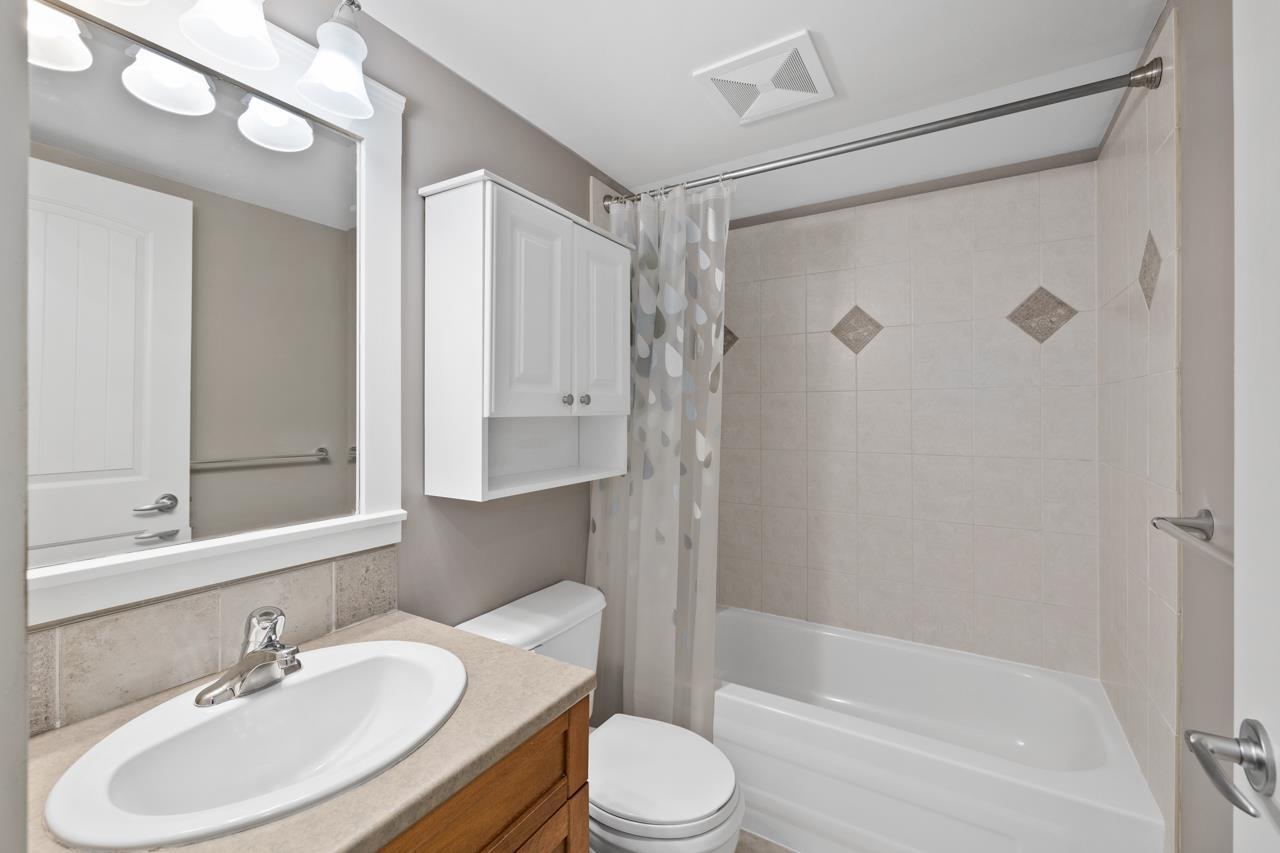 15556 Goggs Avenue, White Rock, British Columbia  V4B 2N6 - Photo 34 - R3119630