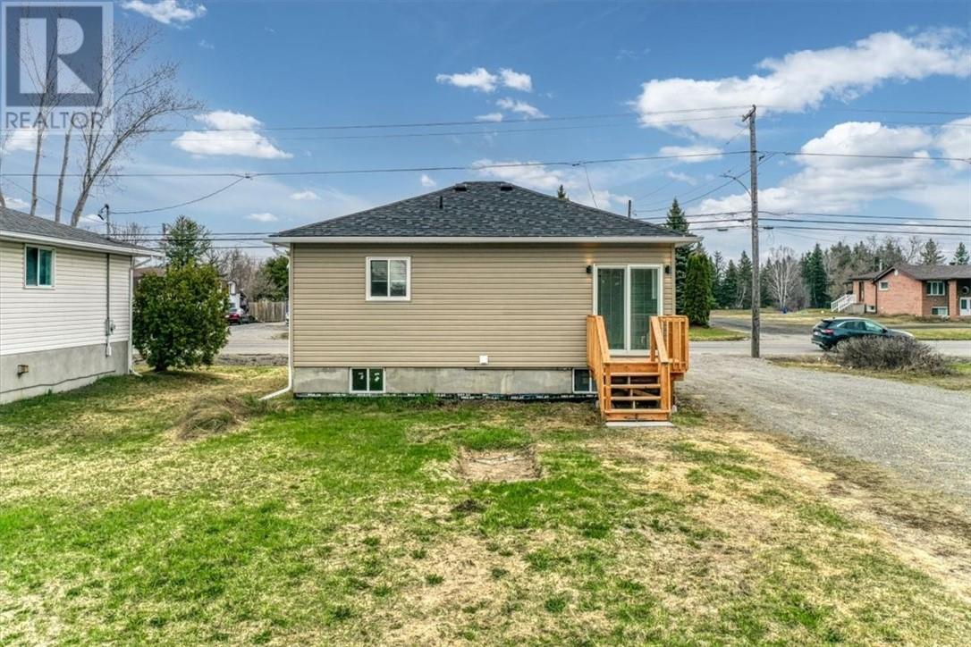 2835 Main Street, Blezard Valley, Ontario  P3M 1E0 - Photo 4 - 2127549