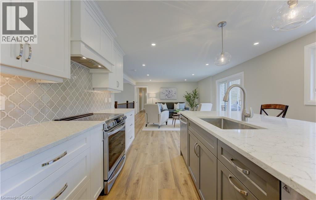 395 Warrington Drive, Waterloo, Ontario  N2L 2P7 - Photo 17 - 40823665