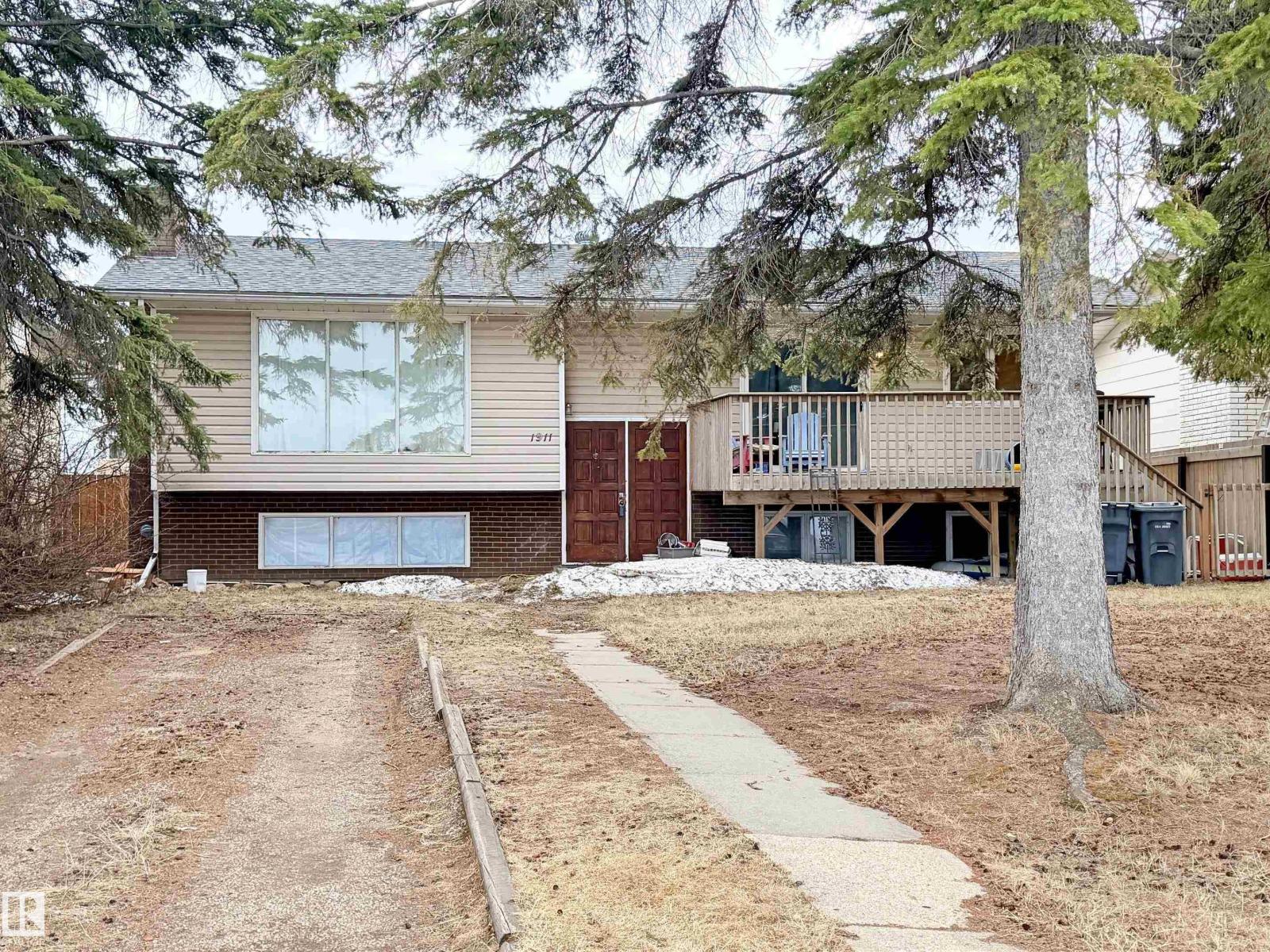 1911 1 Av, Cold Lake, Alberta  T9M 1E4 - Photo 2 - E4485769