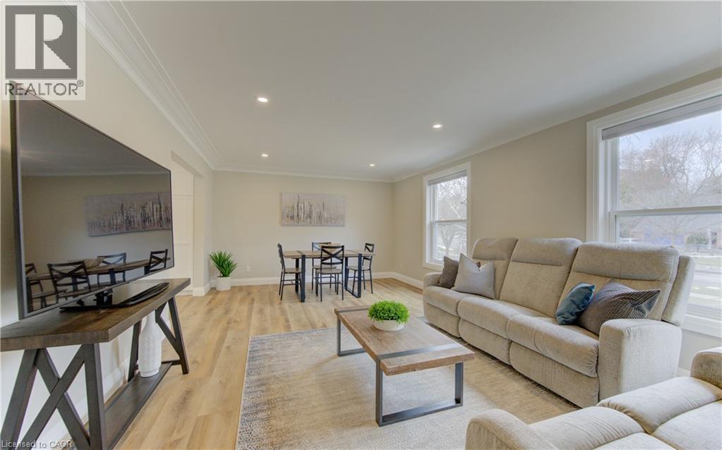 395 Warrington Drive, Waterloo, Ontario  N2L 2P7 - Photo 24 - 40823665