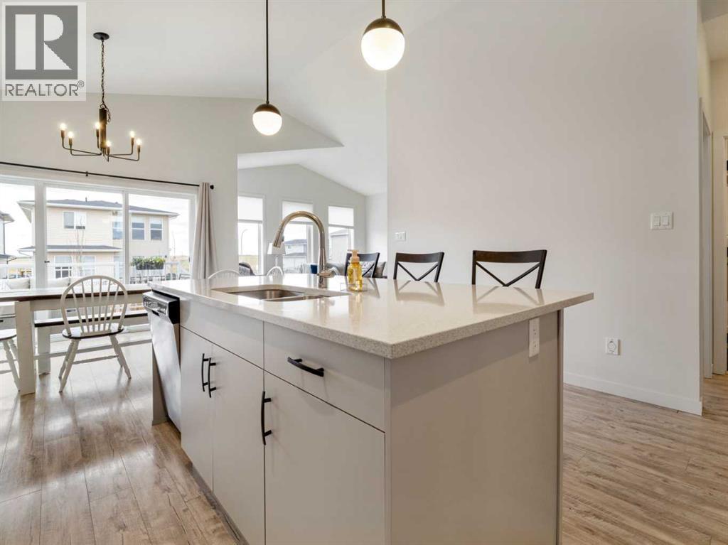 1373 Pacific Circle W, Lethbridge, Alberta  T1J 5V3 - Photo 14 - A2307632