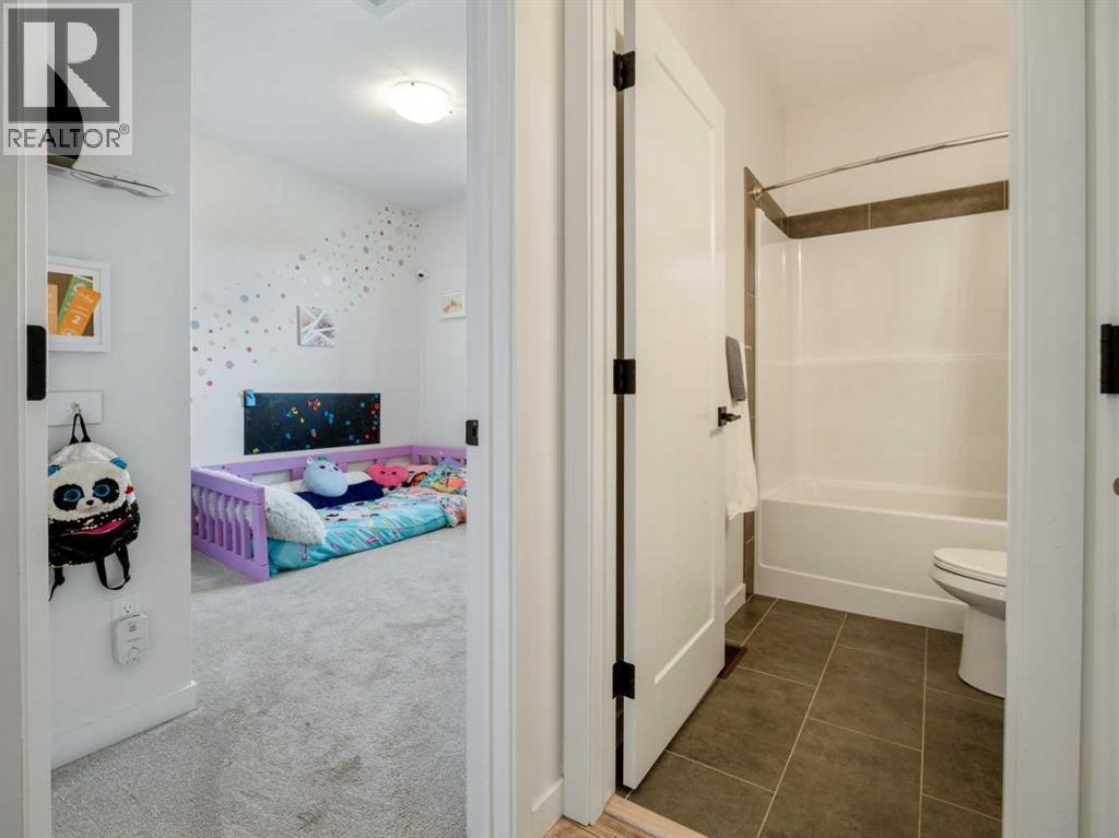 1373 Pacific Circle W, Lethbridge, Alberta  T1J 5V3 - Photo 8 - A2307632