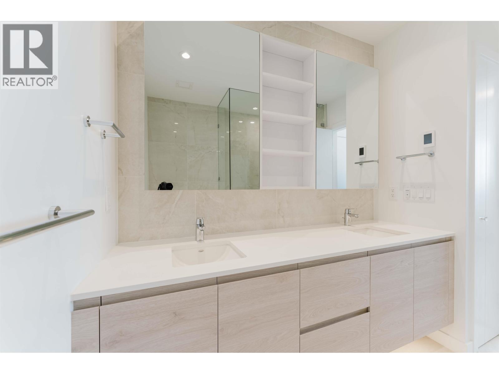 4605 680 Quayside Drive, New Westminster, British Columbia V3M 0P2 - Photo 20 - R3115202