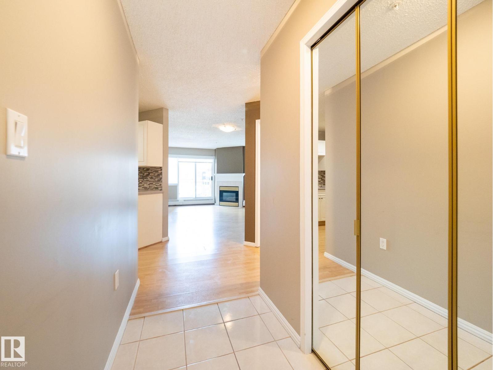 #205 11716 100 Av Nw, Edmonton, Alberta  T5K 2G3 - Photo 6 - E4486016