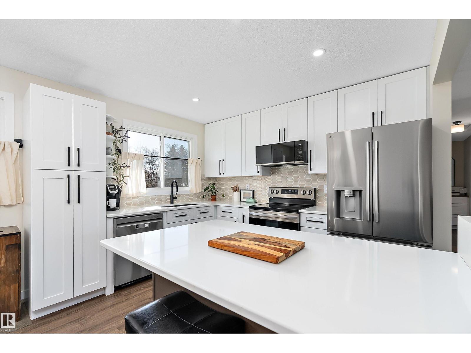 16 Camelot Av, Leduc, Alberta  T9E 4M3 - Photo 13 - E4486019