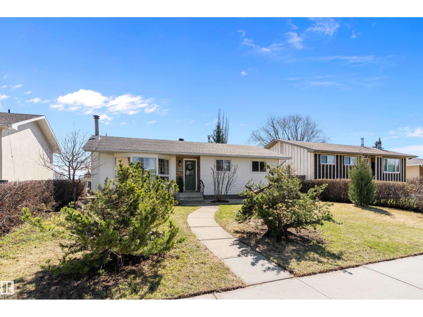16 Camelot Av, Leduc, Alberta  T9E 4M3 - Photo 4 - E4486019